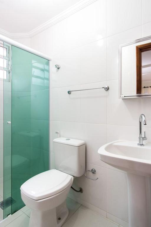 Apartamento A 100 Metros Da Praia, Bem Localizado, Com Ar Condicionado E Wi-Fi -23 - Edificio Lenamar II Ubatuba Esterno foto